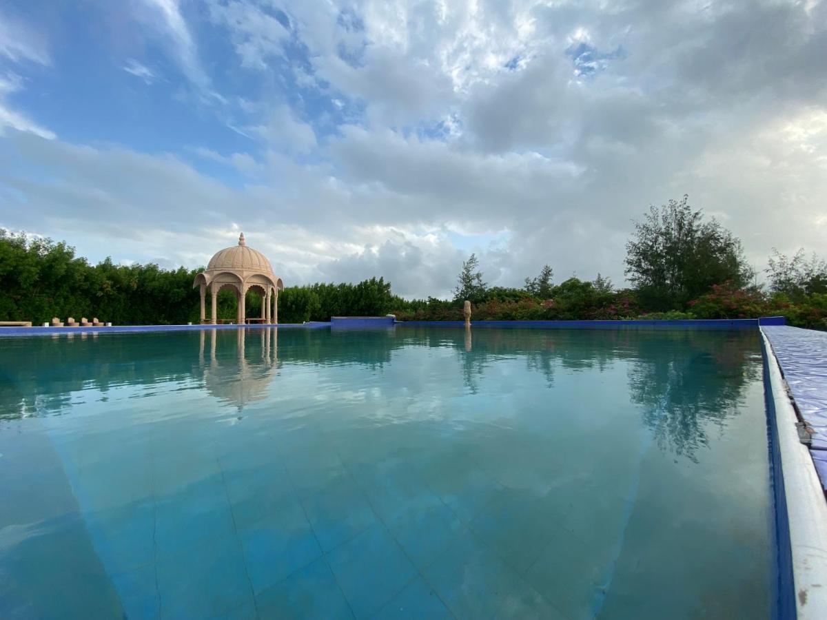 City The Village Beach Resort Laeja Ngoại thất bức ảnh